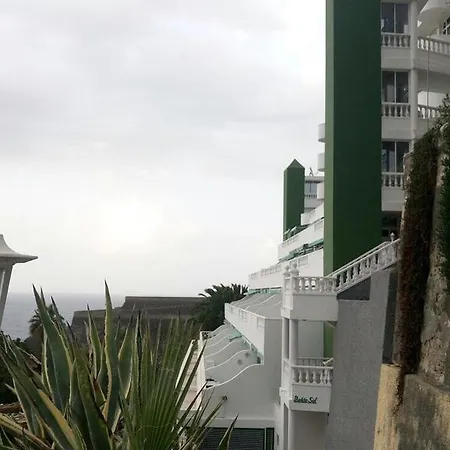 Paseo Miramar Apartment *